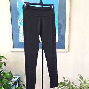 Black Women's Athletic Legging